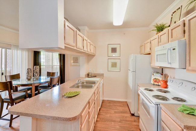 Building Photo - Turnberry Isle Apartment Homes