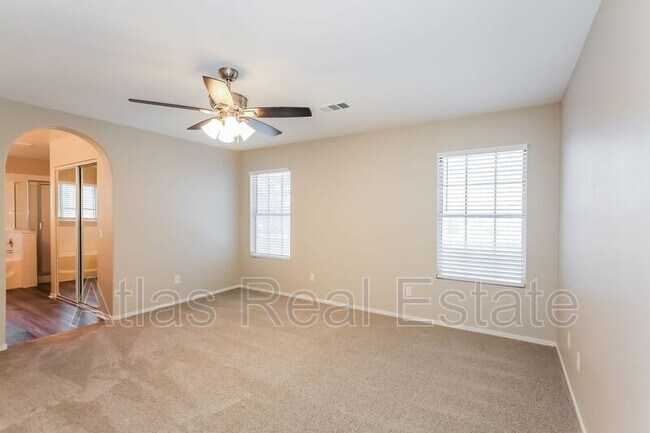 Building Photo - 5009 Sparkling Sky Ave
