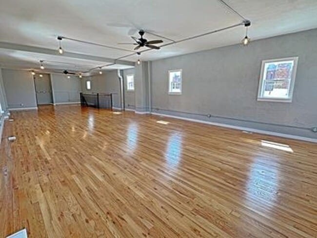 Building Photo - Fitzgerald 1614