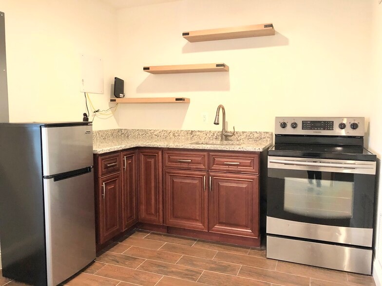 Building Photo - 14711 Beaumeadow Dr
