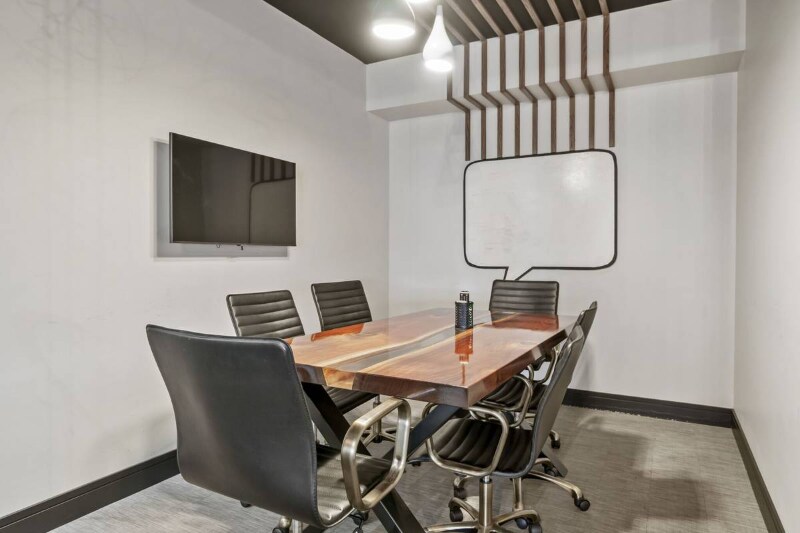 Building Photo - 1228 S Michigan Ave