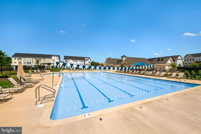 Building Photo - Gorgeous Open Concept 3 Bed 3.5 Bath Rental in Hanover