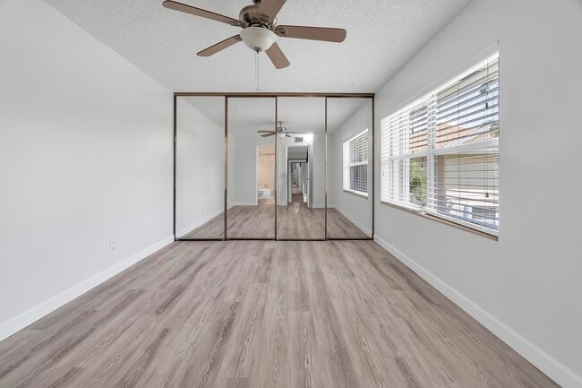 Building Photo - 8159 Andover Ct