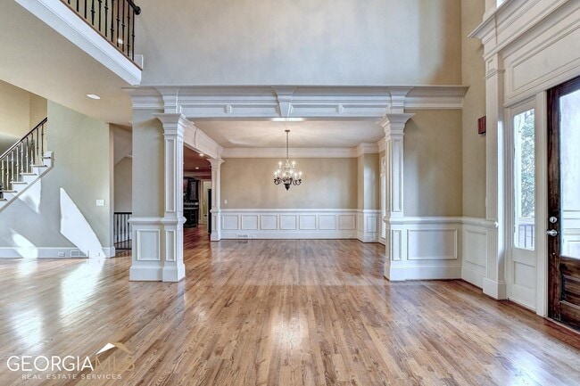 Building Photo - 8920 Doral Dr