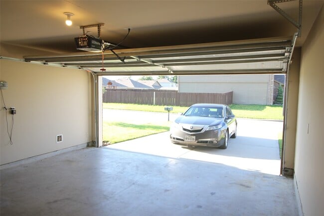 Building Photo - 7203 Basque Country Dr