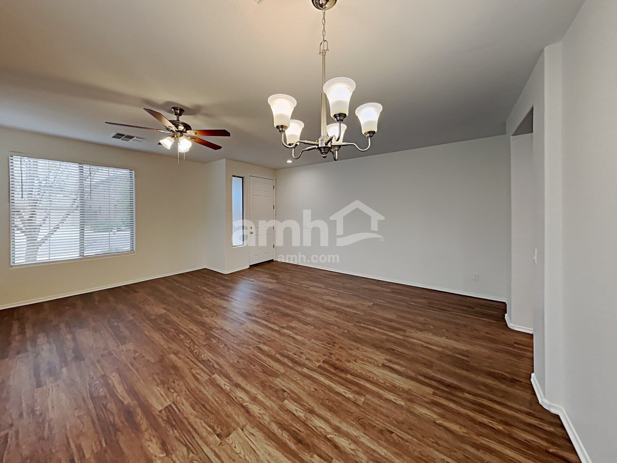 Building Photo - 1232 W Desert Hollow Dr