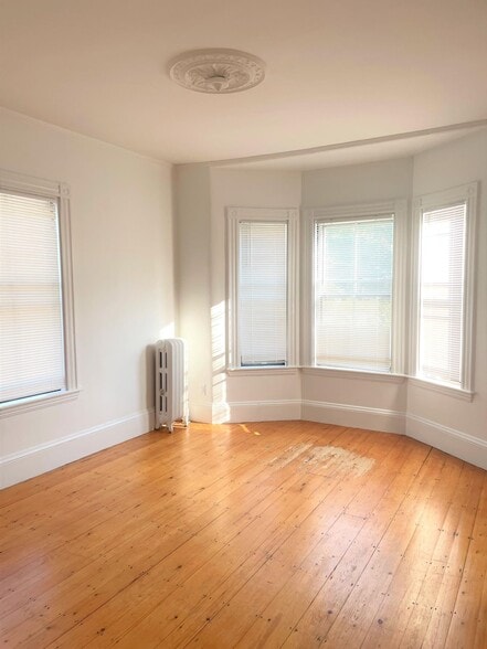 Building Photo - 30 Healey St