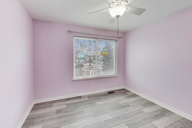 Building Photo - 410 Arlington Ln