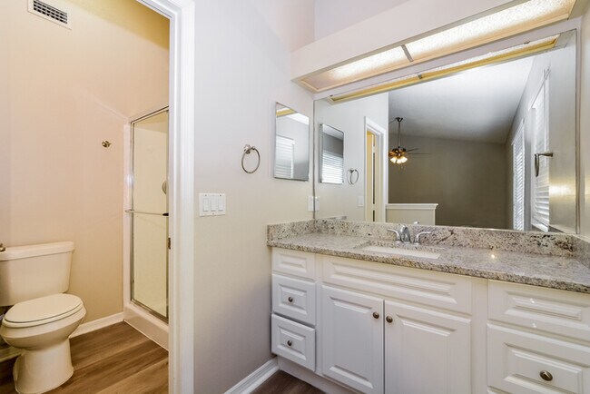 Building Photo - Inviting Home in Sanford, FL