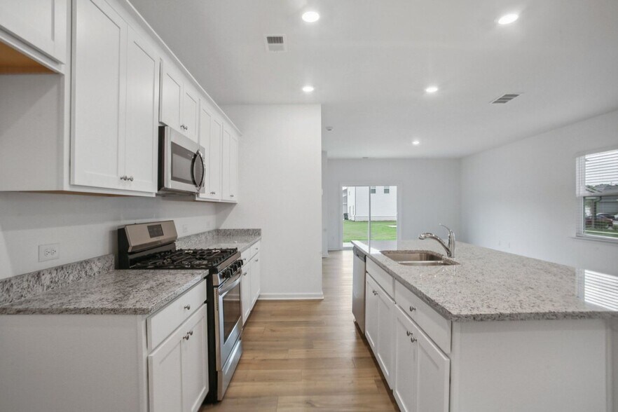 Building Photo - 3853 Rustic Barn Wy