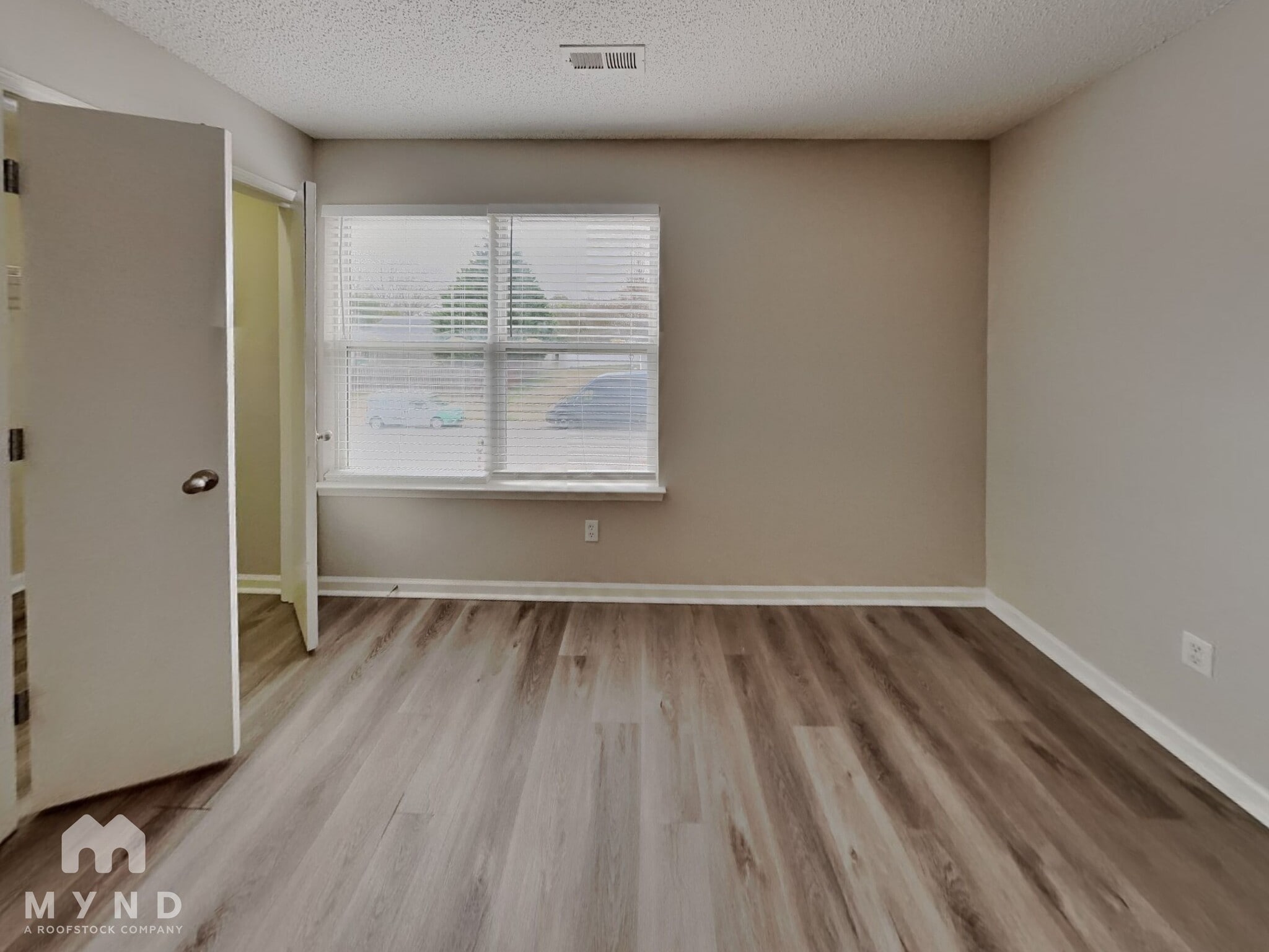 Building Photo - 6325 McIntyre Ridge Dr