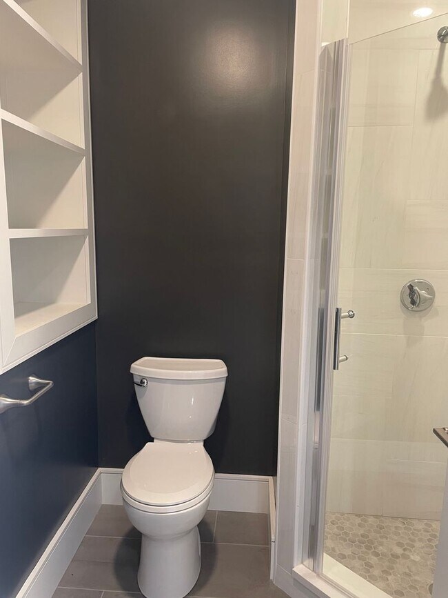 Building Photo - Beautiful brand new three bedroom, Laundry in unit