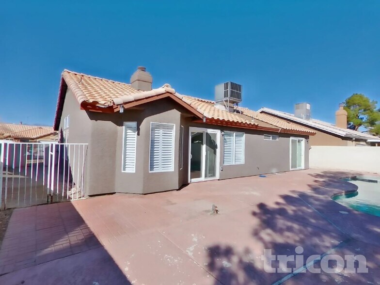 Building Photo - 7528 Pinto Bluff Dr