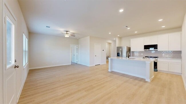 Building Photo - 4525 Wisenbaker Wy