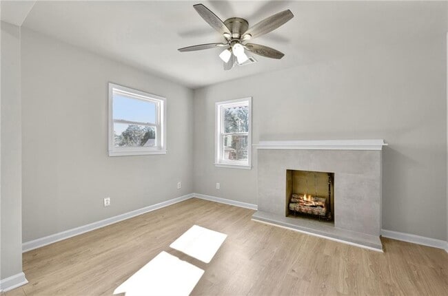 Building Photo - 1963 Shepherd Cir SW