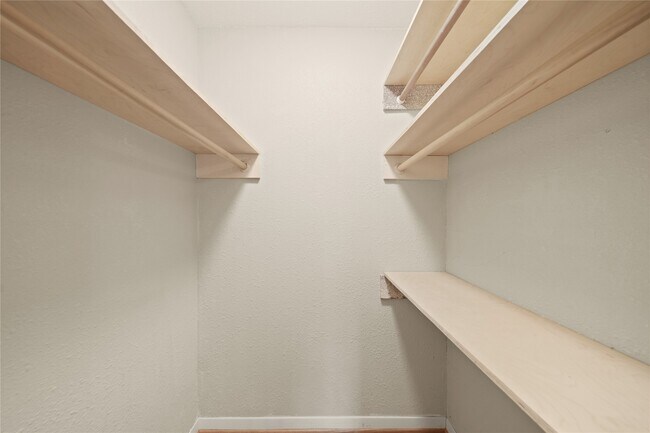 Building Photo - 10803 Doud St