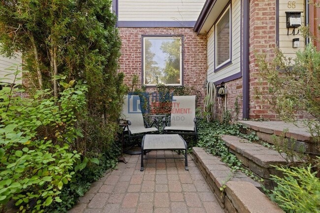 Building Photo - 88 W Irvington Pl