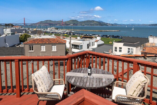 Building Photo - 3689 Fillmore St