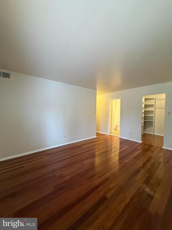 Building Photo - 11214 Cherry Hill Rd