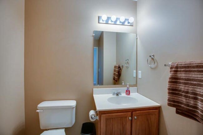 Building Photo - Townhouse in the City of Harrisonburg