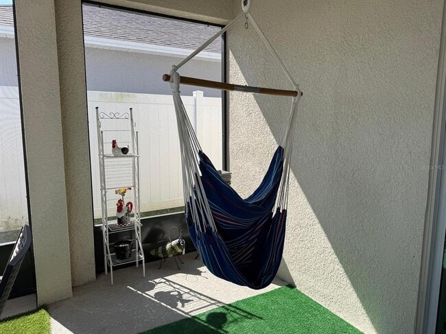 Building Photo - 916 August Sky Dr