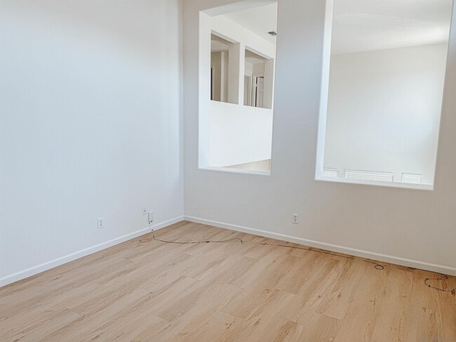 Building Photo - 1422 Antioch Ave