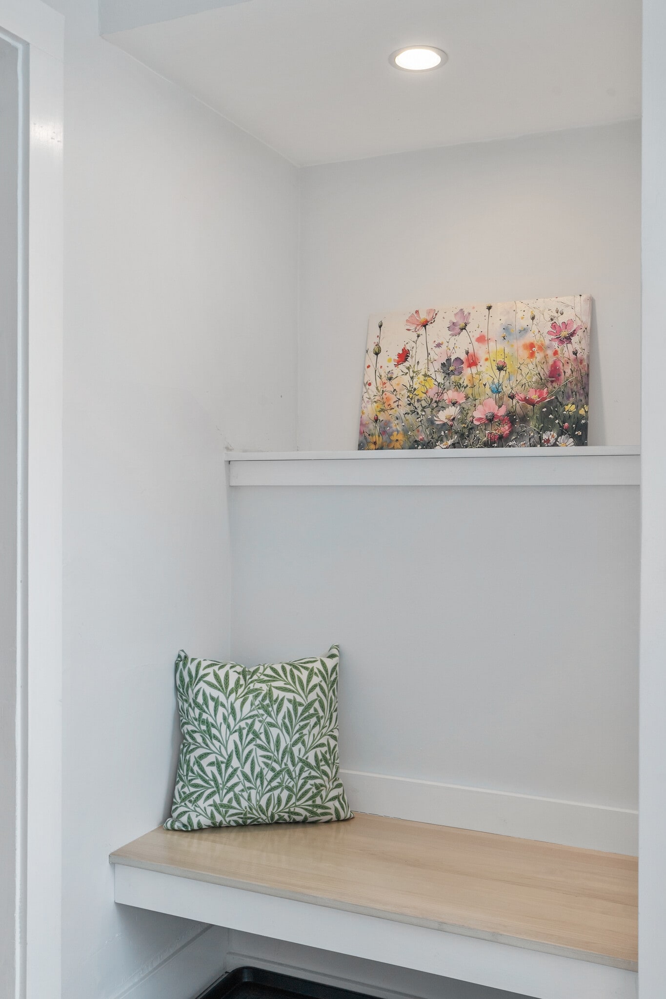 Building Photo - 324 E Commercial St