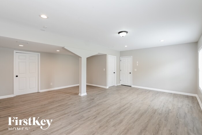 Building Photo - 1555 Wynfield Dr