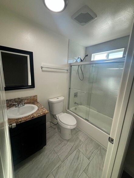 Building Photo - 1229 W Gage Ave