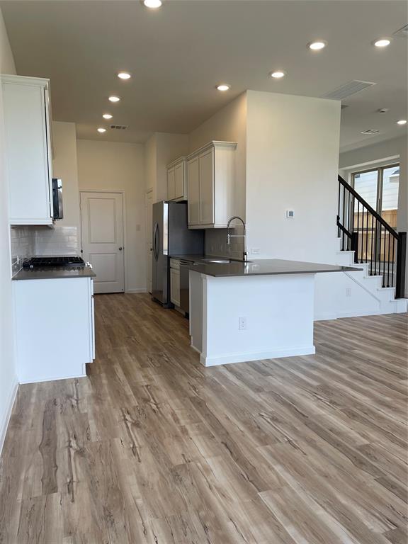 Building Photo - 5531 Holly Hvn Ct