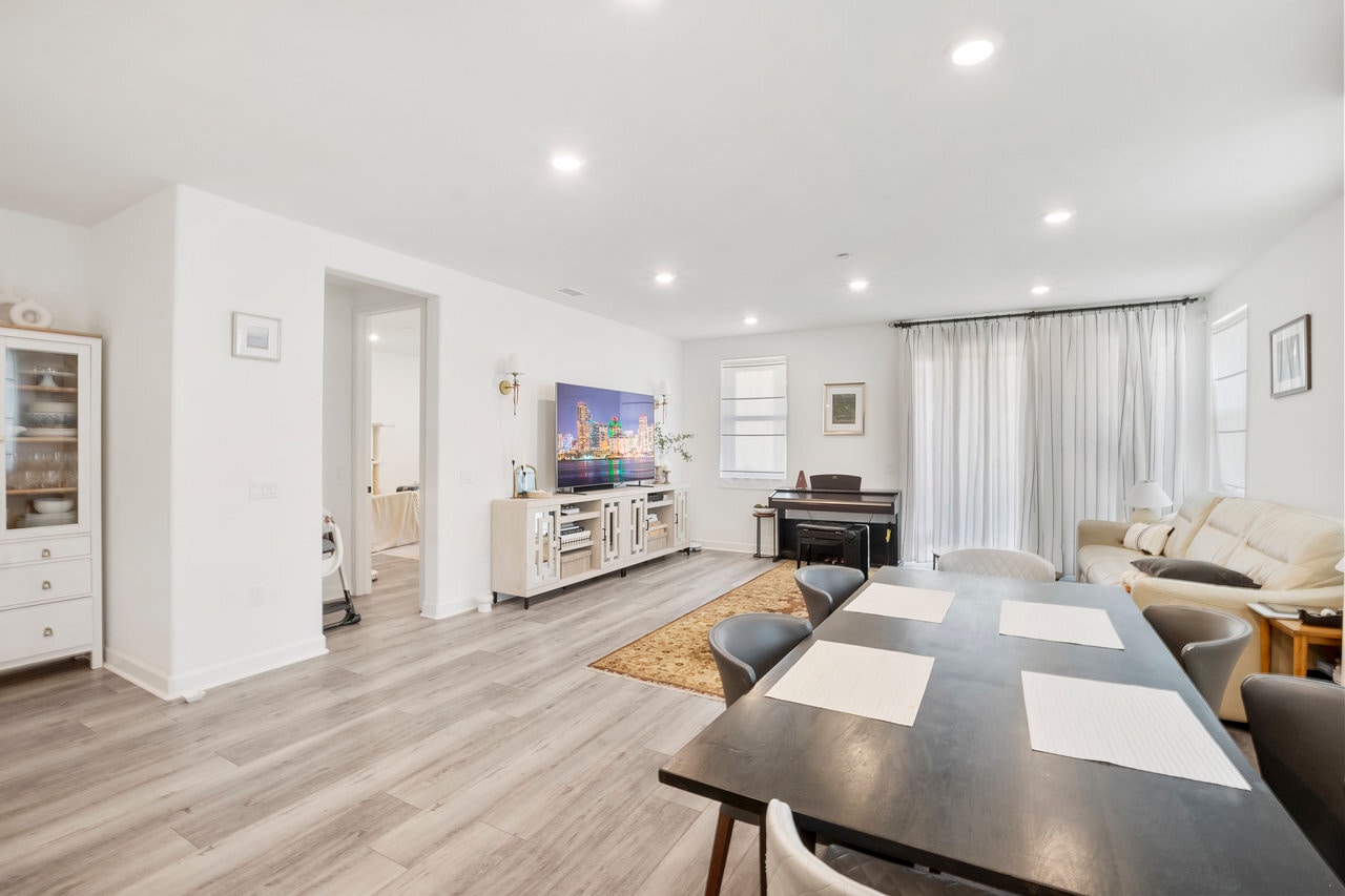 Building Photo - 7962 Belluno Way