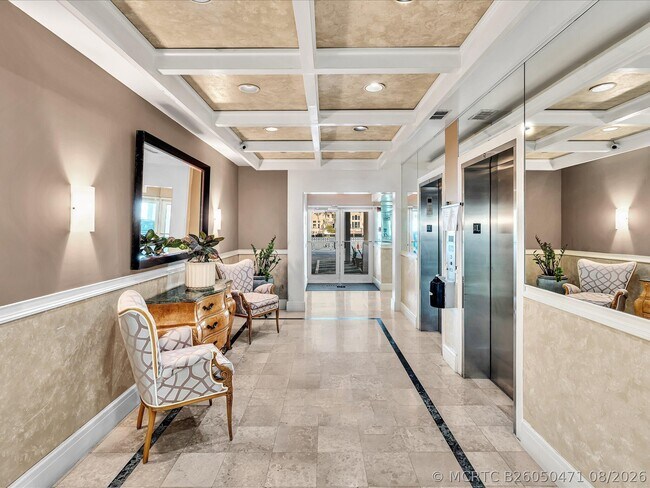 Building Photo - 1410 S Ocean Dr