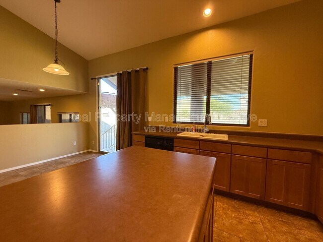 Building Photo - 8014 W Pima St