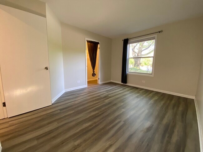 Building Photo - 1300 McDowell Rd