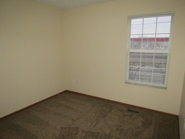 Building Photo - 4012 Cailin Dr