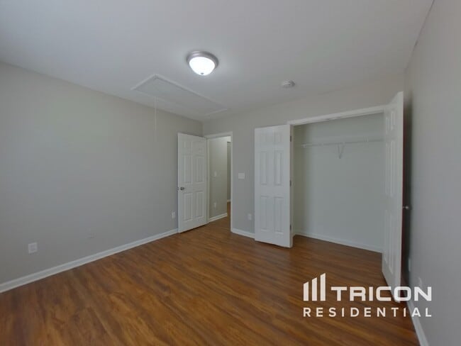 Building Photo - 4029 Evelyn Ave
