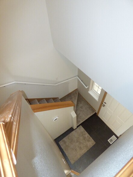 Building Photo - 104 Rice Ln
