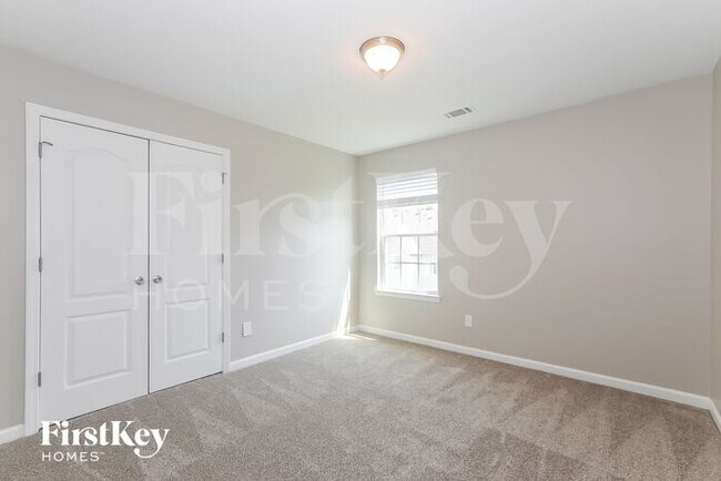 Building Photo - 4382 Beaver Tree St