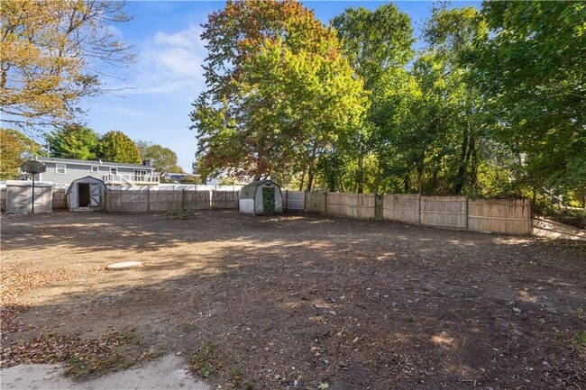 Building Photo - 400 Schooner Ave