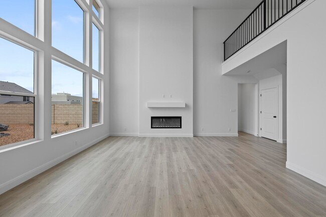 Building Photo - 646 Grn Mountain Dr