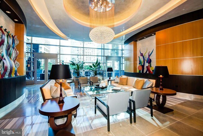 Building Photo - 1881 N Nash St