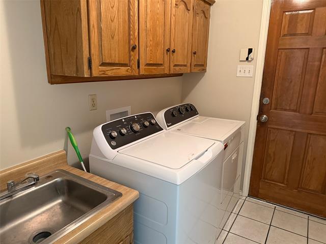 Building Photo - 4112 Hideaway Ln