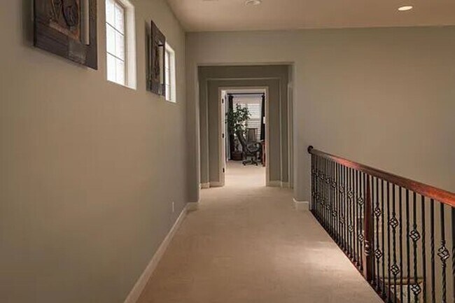 Building Photo - 1877 Butterfly Ct