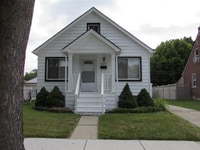Building Photo - 3345 Linden St