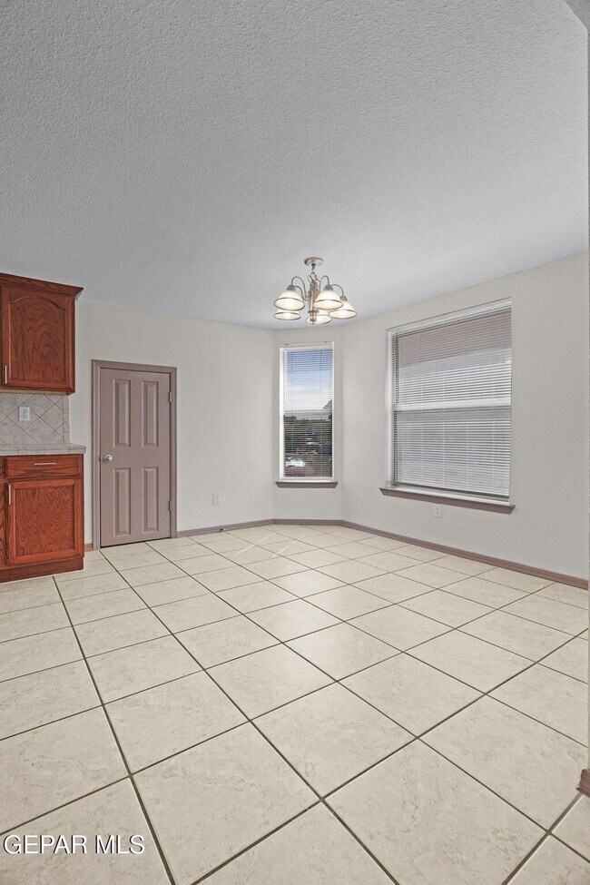 Building Photo - 12705 Tierra Flores Dr