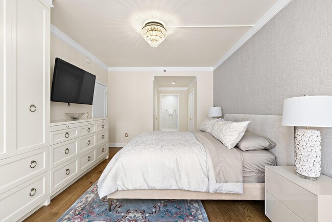 Building Photo - 1125 Maxwell Ln