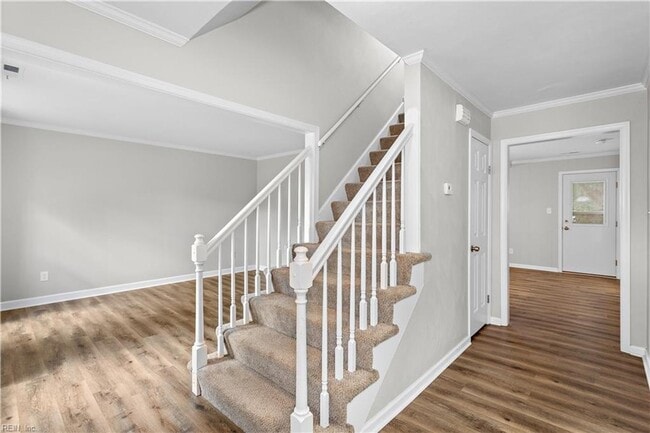 Building Photo - Updated 4bed/2.5ba Home in Brigadoon