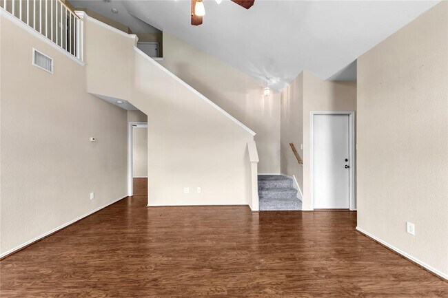 Building Photo - 3730 Castle Rock Dr