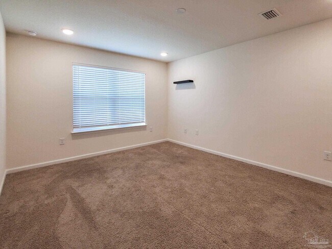 Building Photo - 5810 Paddock Way
