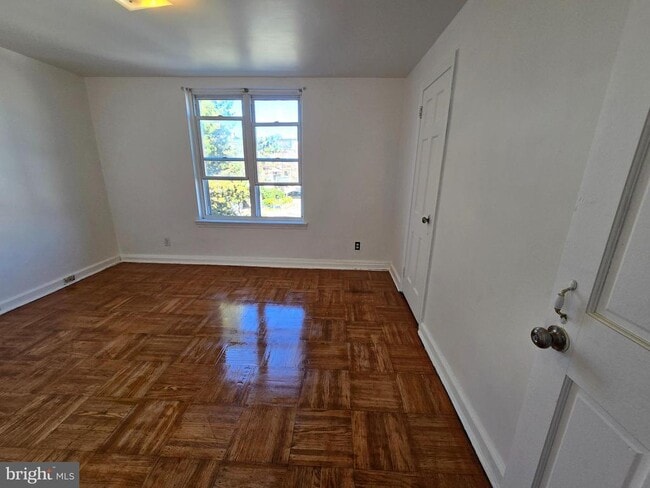 Building Photo - 700 Landis St